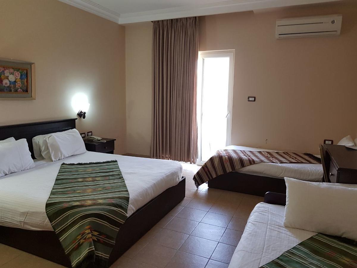 Delilah Hotel Madaba Extérieur photo
